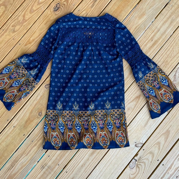 Bell Sleeve - Long Sleeve Mini Dress! - Picture 5 of 5